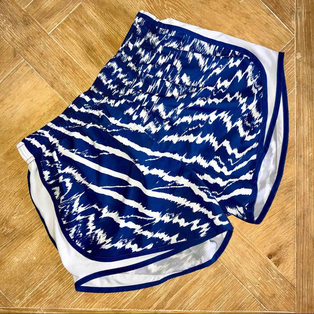 NWOT Nike shorts
